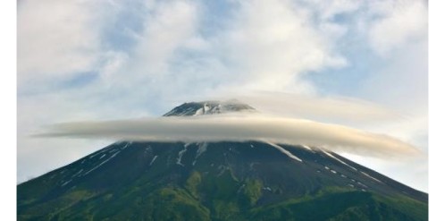 5970430-le-mont-fuji-symbole-du-japon-inscrit-au-patrimoine